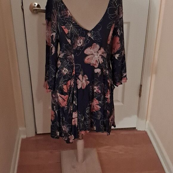*Final Price* Free People Dress Women's 4 Navy Blue Pink Floral Boho Summer - Picture 1 of 16